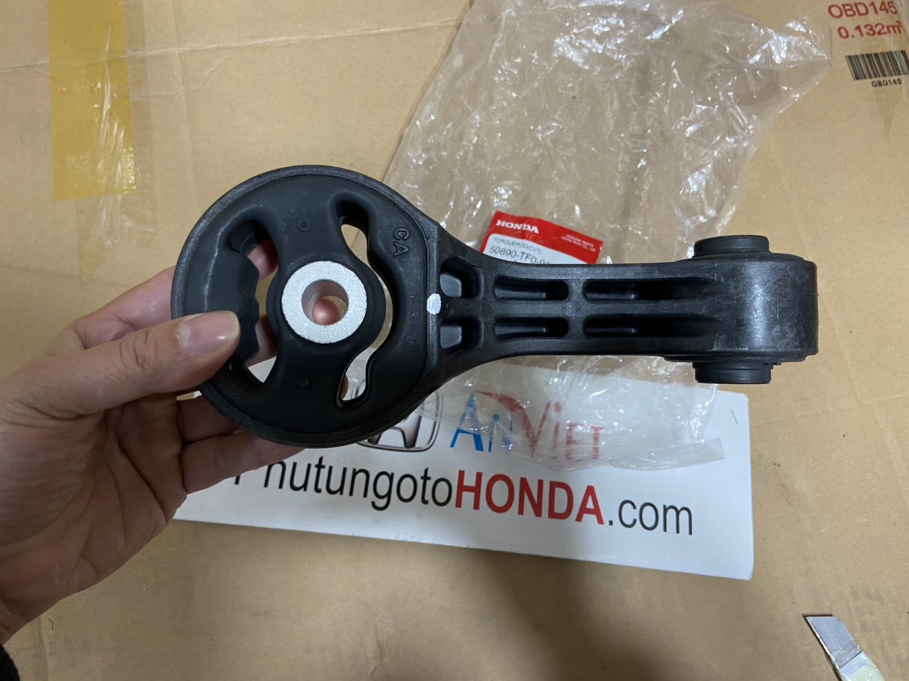 Chân máy số 8 xe Honda BRIO